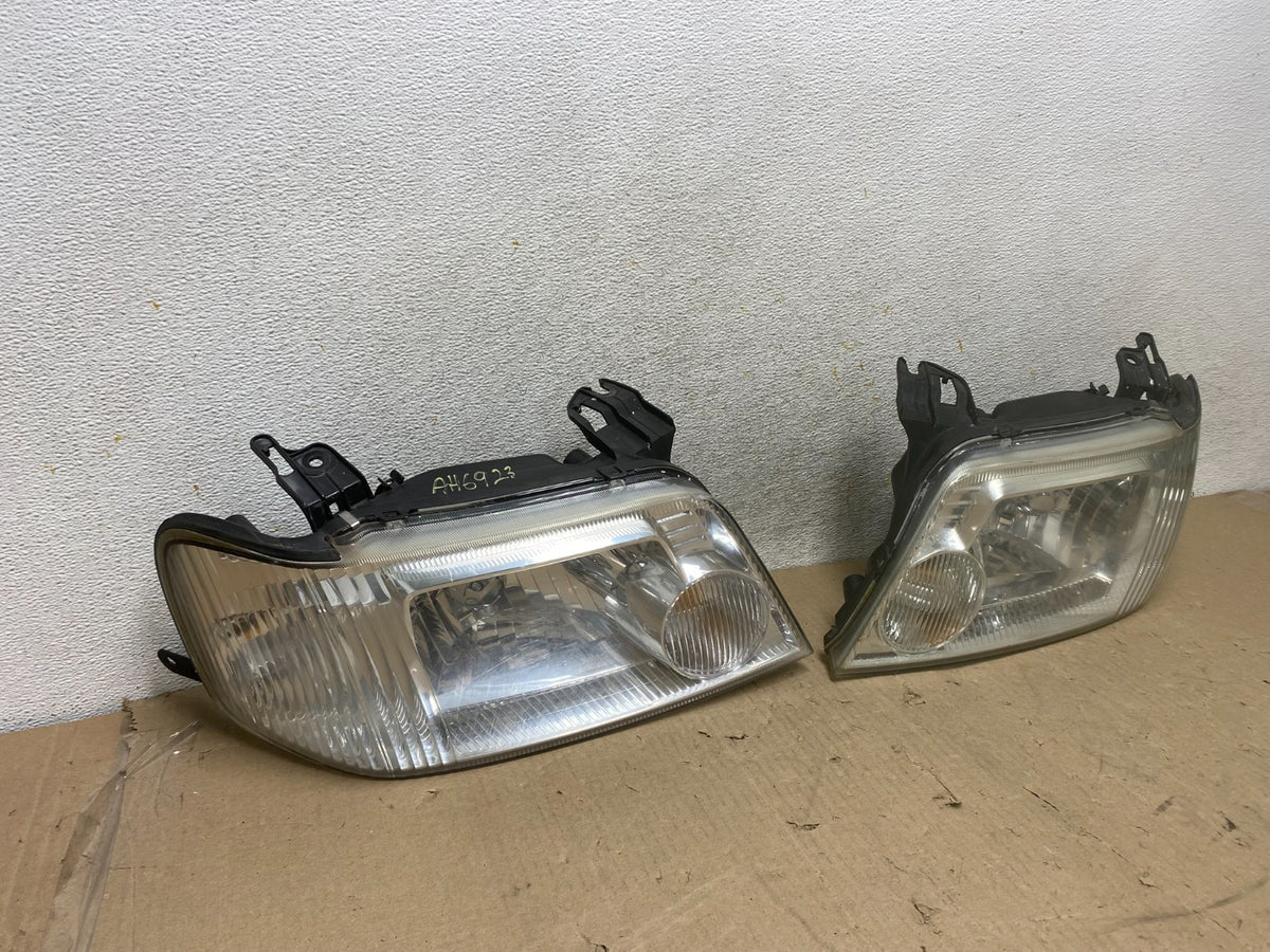 2005 to 2007 Mercury Mariner Left+Right Side Halogen Headlights AH6923 DW1