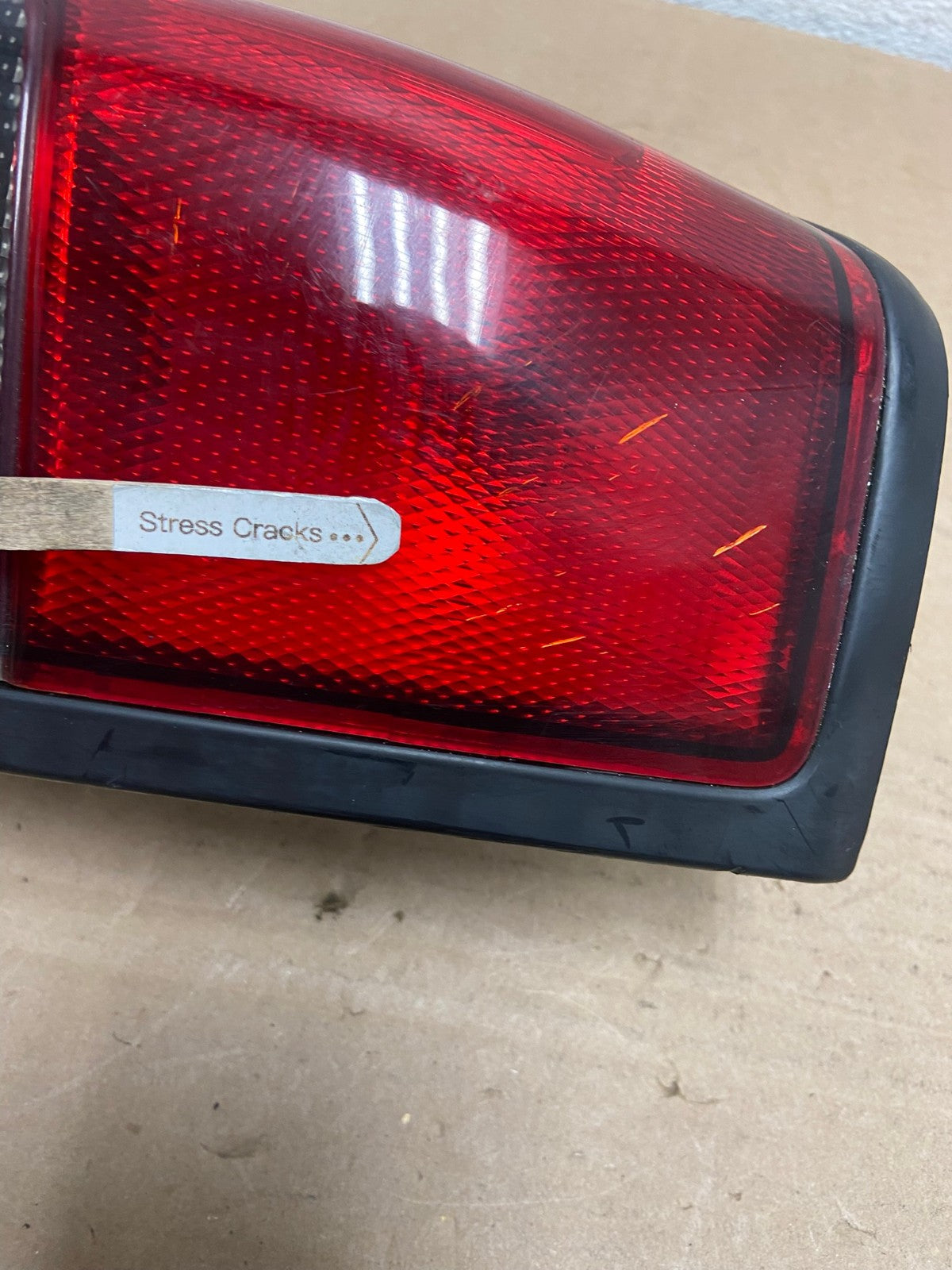 1998 1999 2000 Nissan Frontier Left Driver LH Side Tail light AH9403 LK4