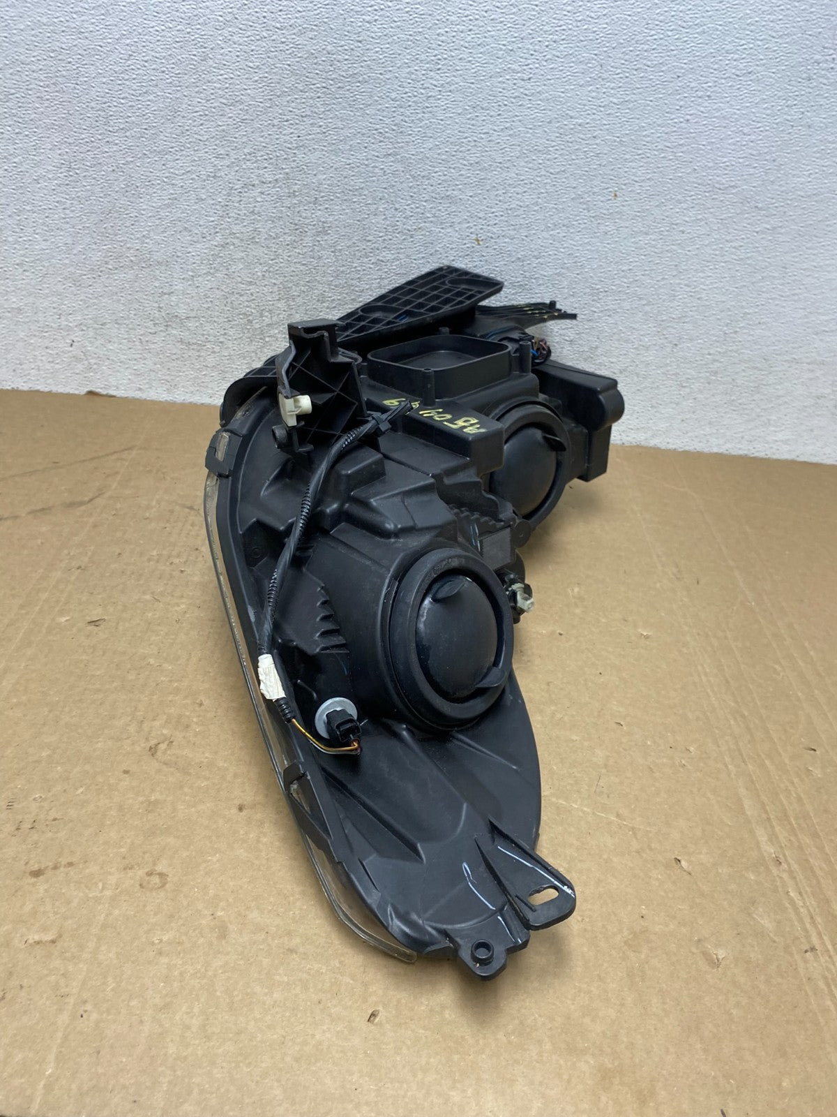 2017 - 2019 Ford Escape Right Passenger RH Side Halogen Headlight AG0479 DG7