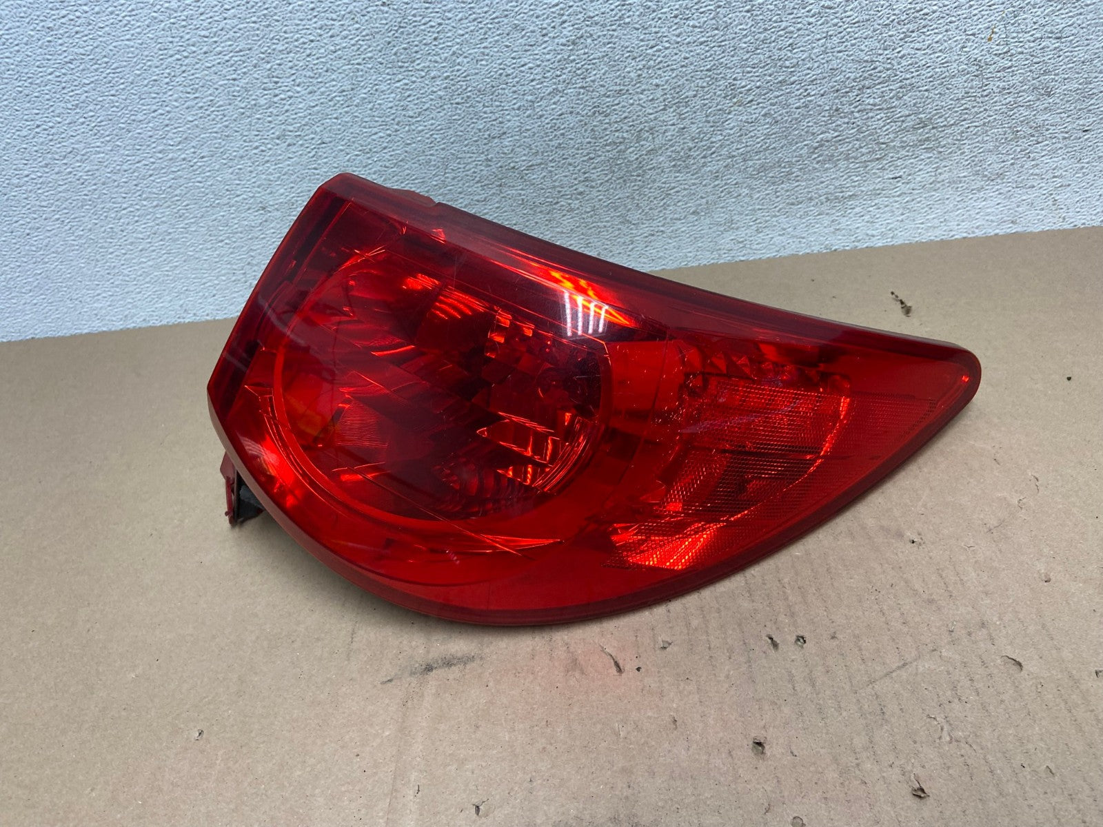 2009 2010 2011 2012 Chevrolet Traverse Right Passenger Tail Light AG6660 LK0