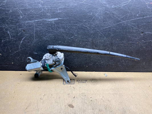 2007 - 2010 Hyundai Santa Fe Rear Glass Windshield Wiper Motor W4288 DG0