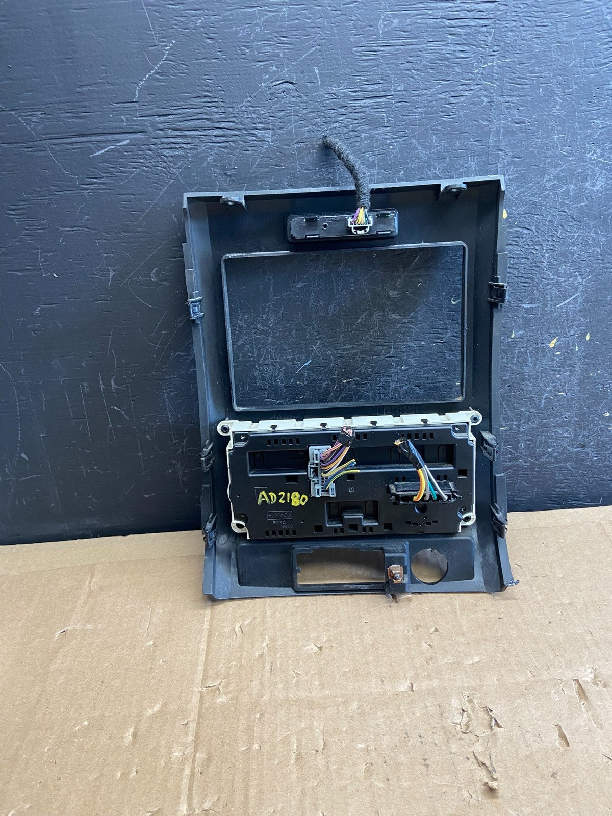 2010 2011 Ford F150 Climate Control A/C Heater Panel Radio Bezel ad2180 DG4