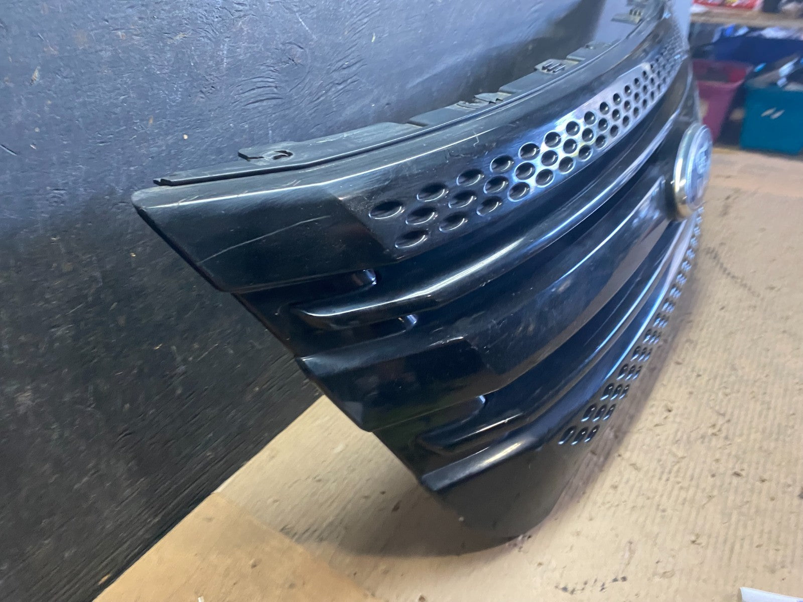 2011 to 2015 Ford Explorer Upper Front Grill Grille Oem s3455 DG2