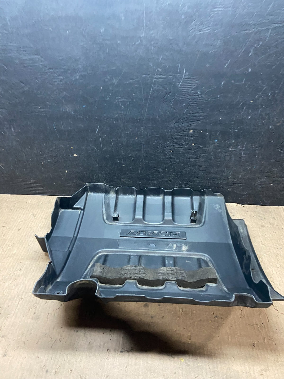 2006 to 2008 Honda Pilot Engine Cover Trim Bezel OEM j1210 DG5