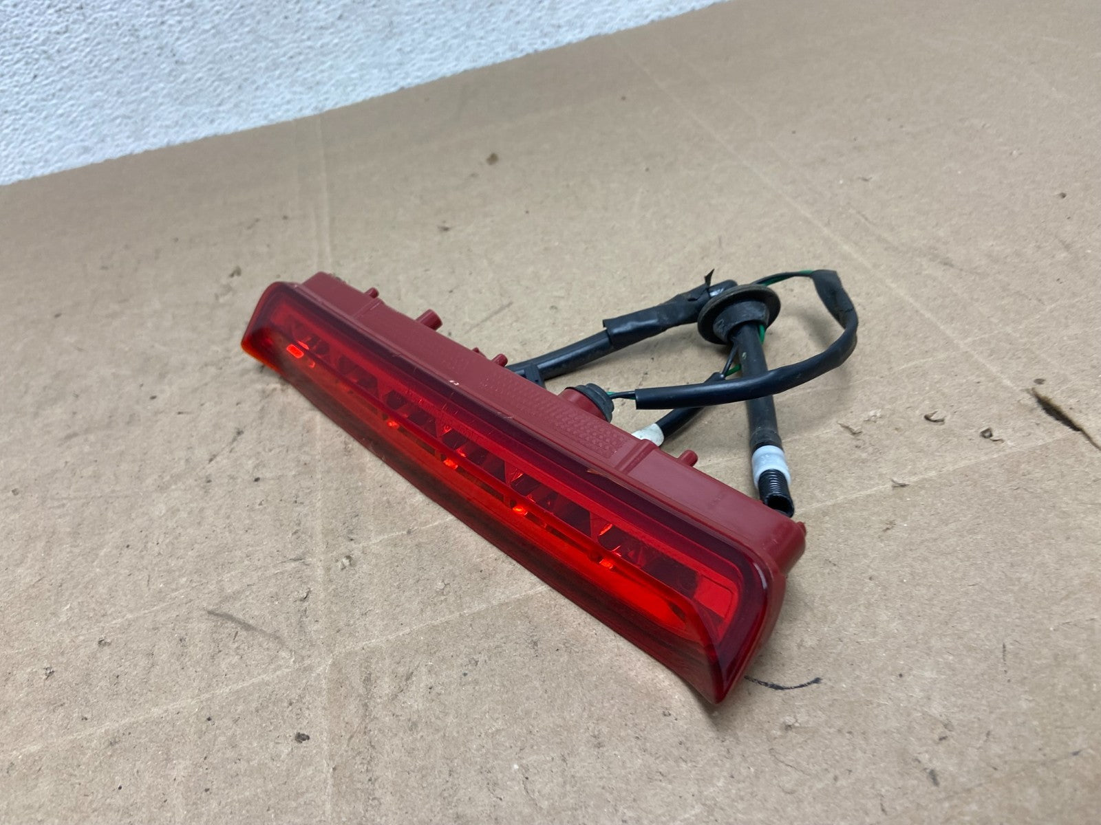2013 to 2016 Buick Encore 3RD Brake Tail Light ae5036 DG1
