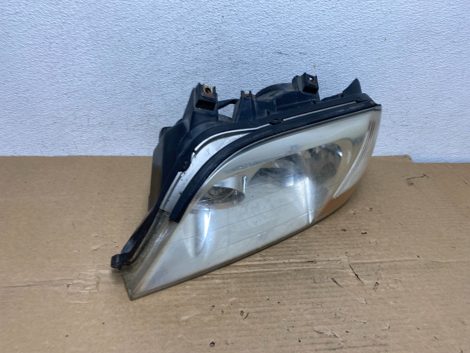 2001 to 2003 Acura MDX Left Driver LH Halogen Headlight AD3958 DW2