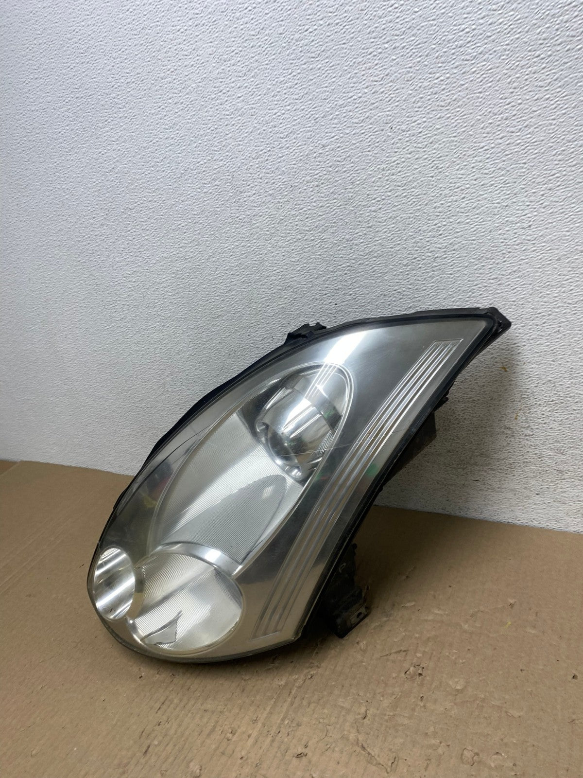 2006 2007 Infiniti G35 Coupe Headlight Left Driver LH Xenon HID AE9681 LK1