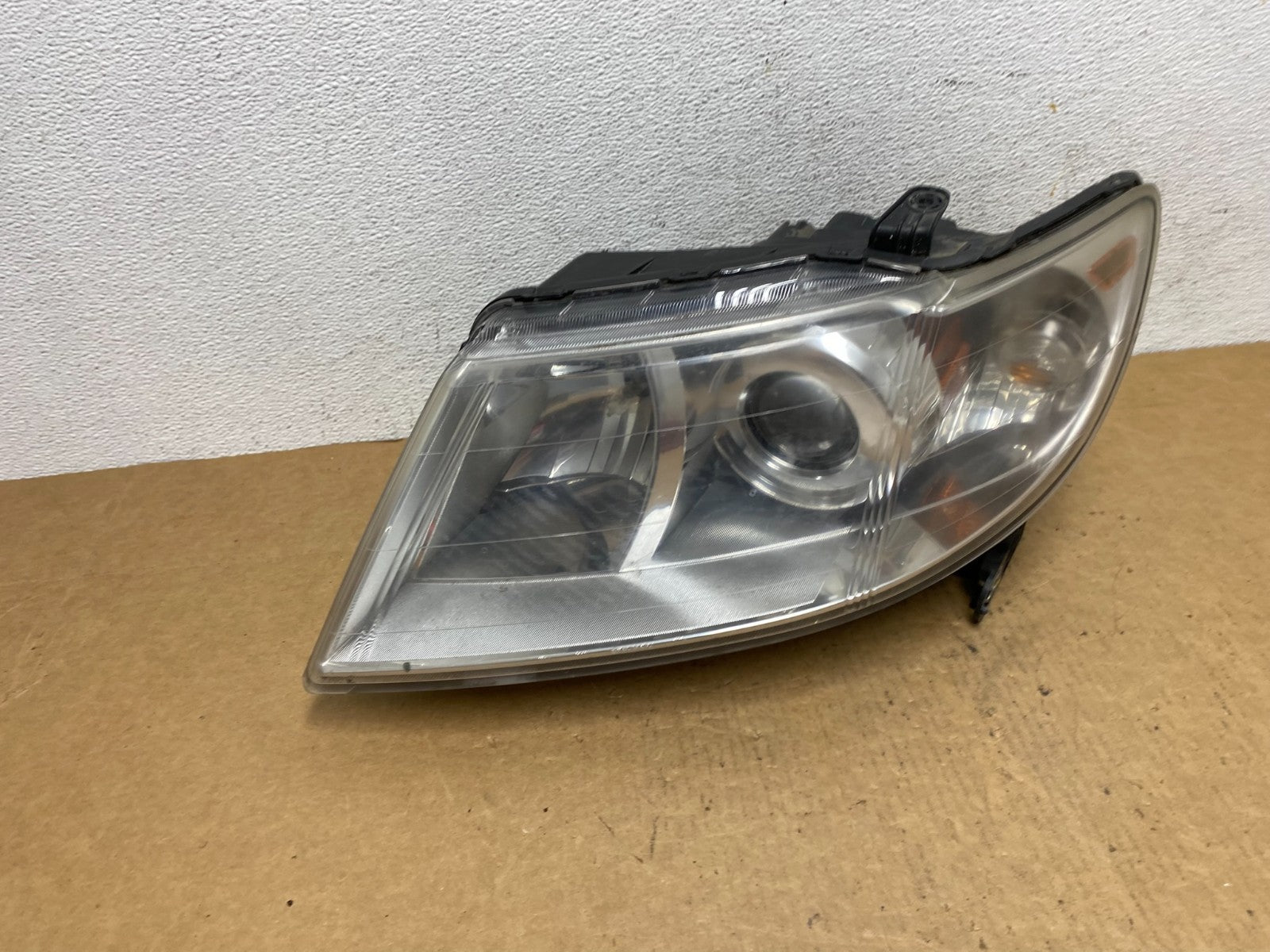 2008 - 2014 Subaru Tribeca Left Driver LH Side Halogen Headlight AD4704 DW0