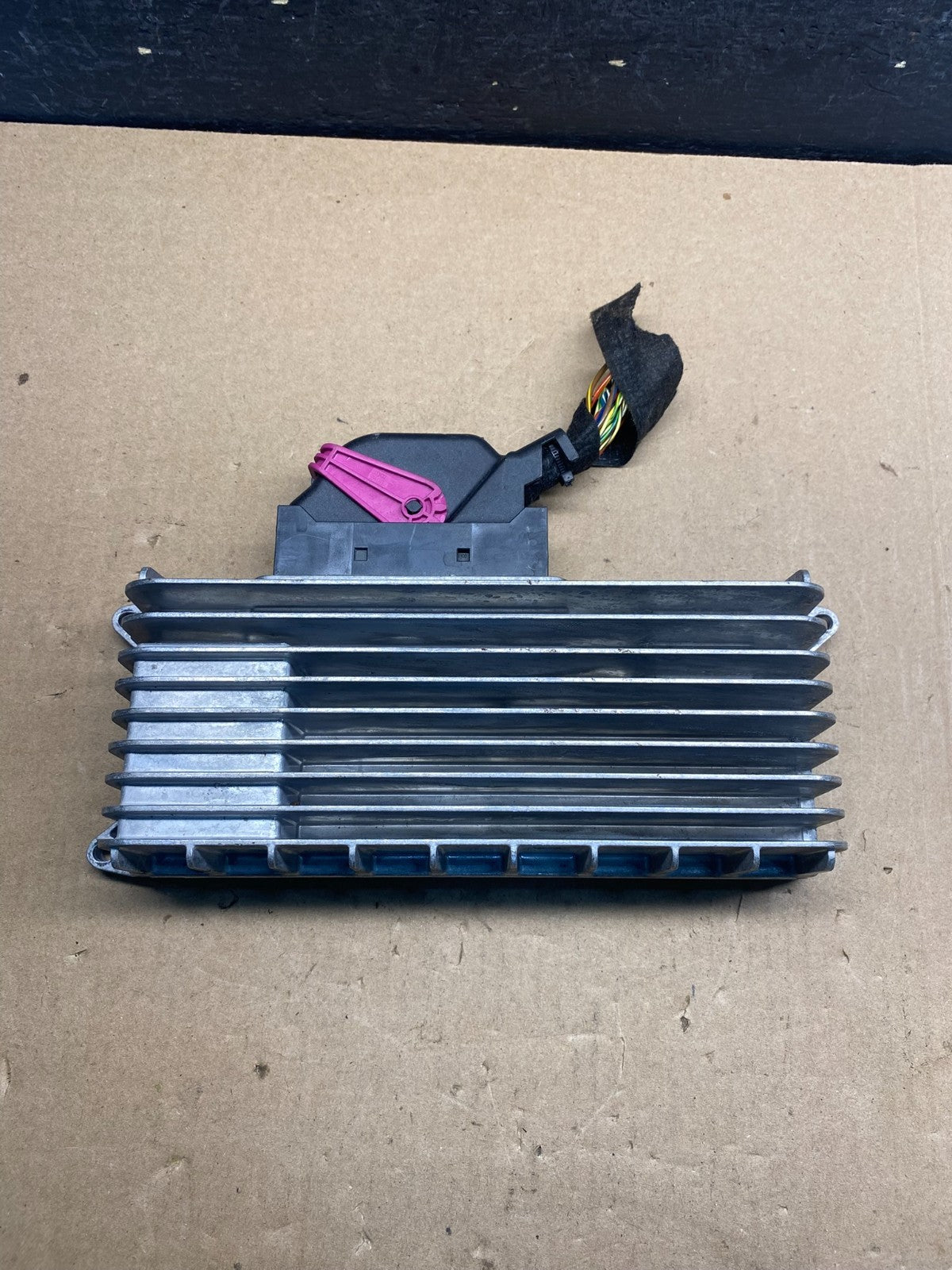 2009 to 2010 Audi A4 Radio Stereo Amplifier Amp AE7429 DW0