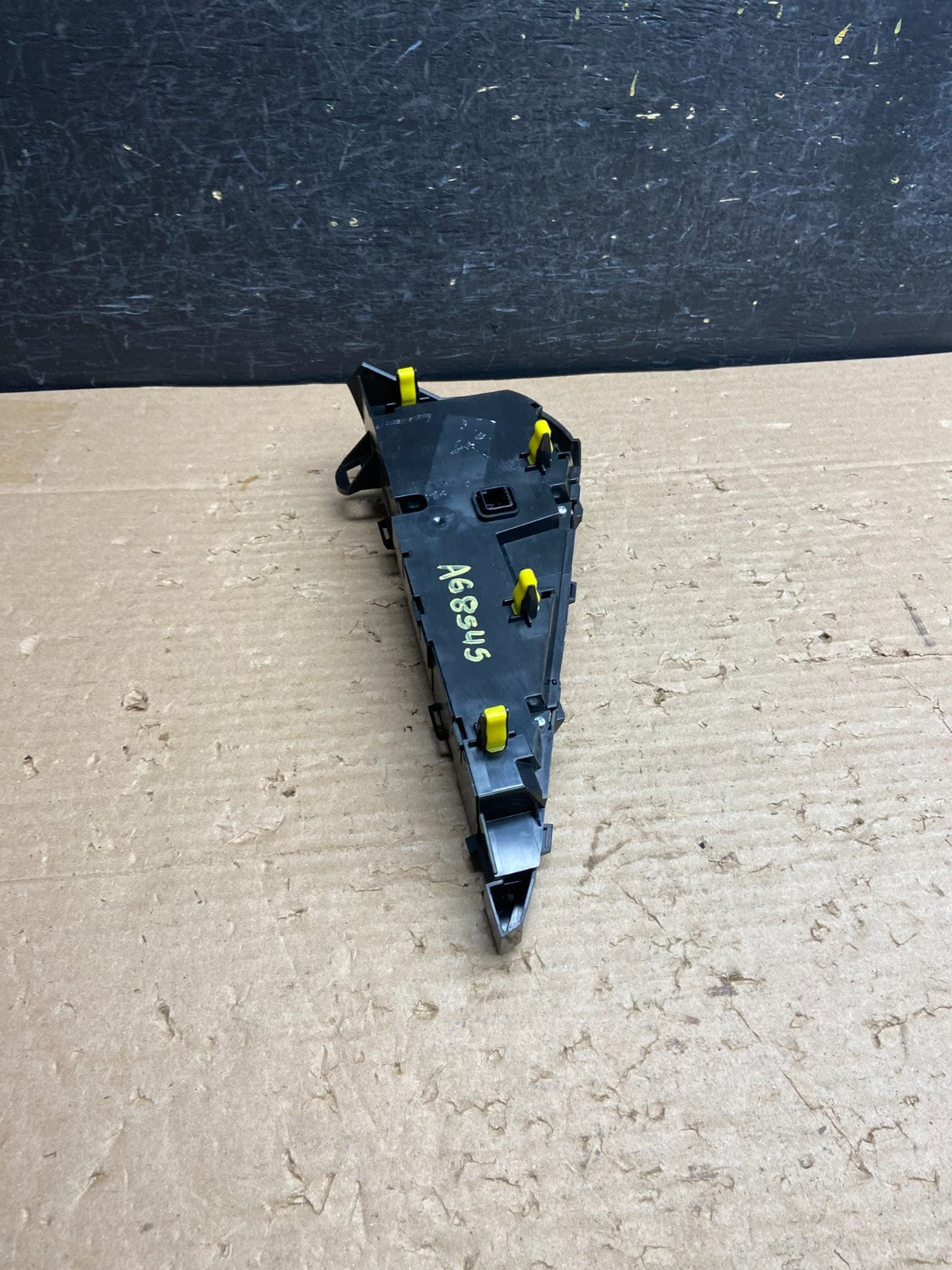 2015 2016 2017 Toyota Prius C A/C Heater Climate Control Unit Switch ag8545 DG3