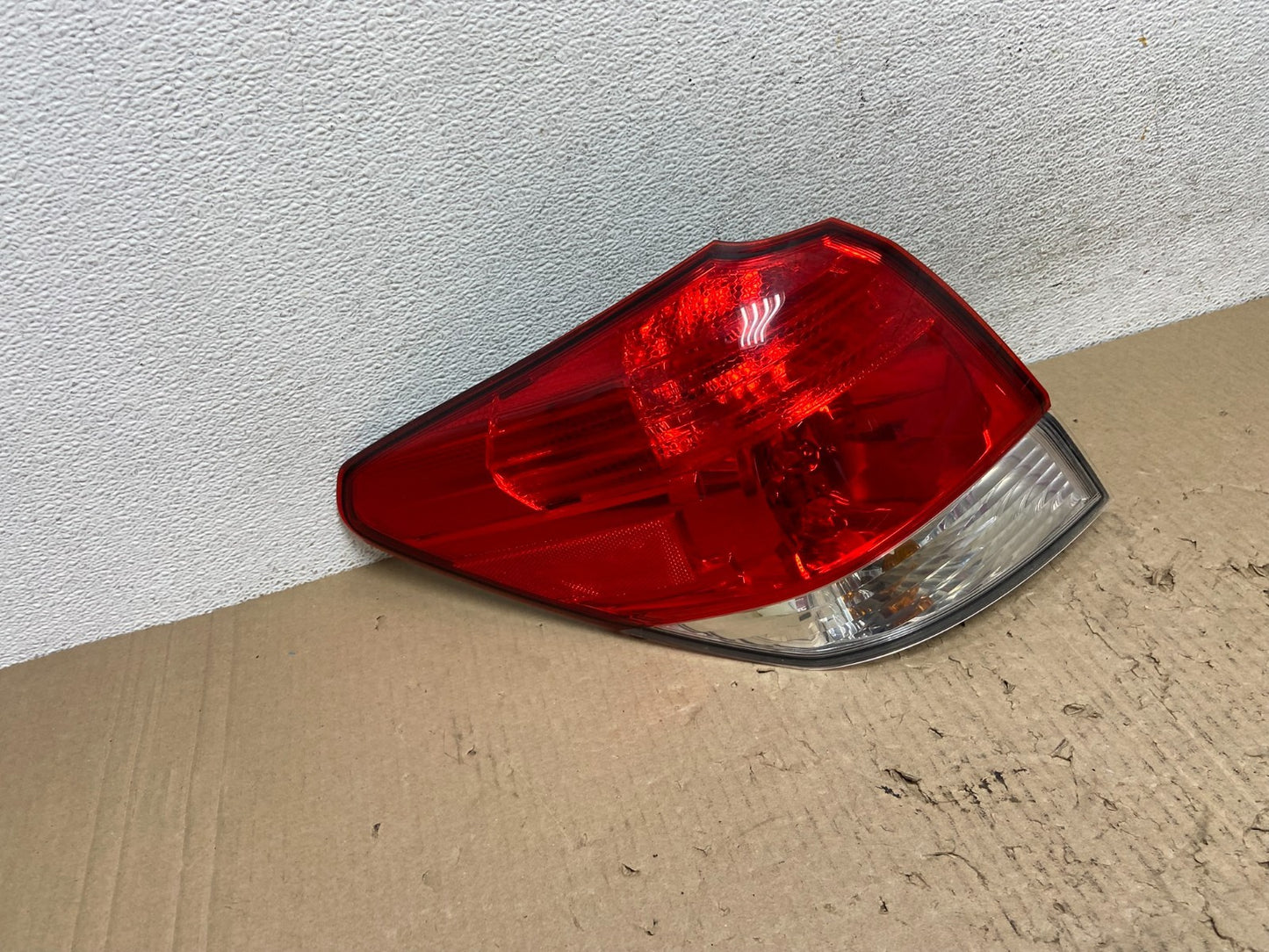 2010-2014 Subaru Outback Wagon Left Driver Lh Side Tail Light AF2887 LK2