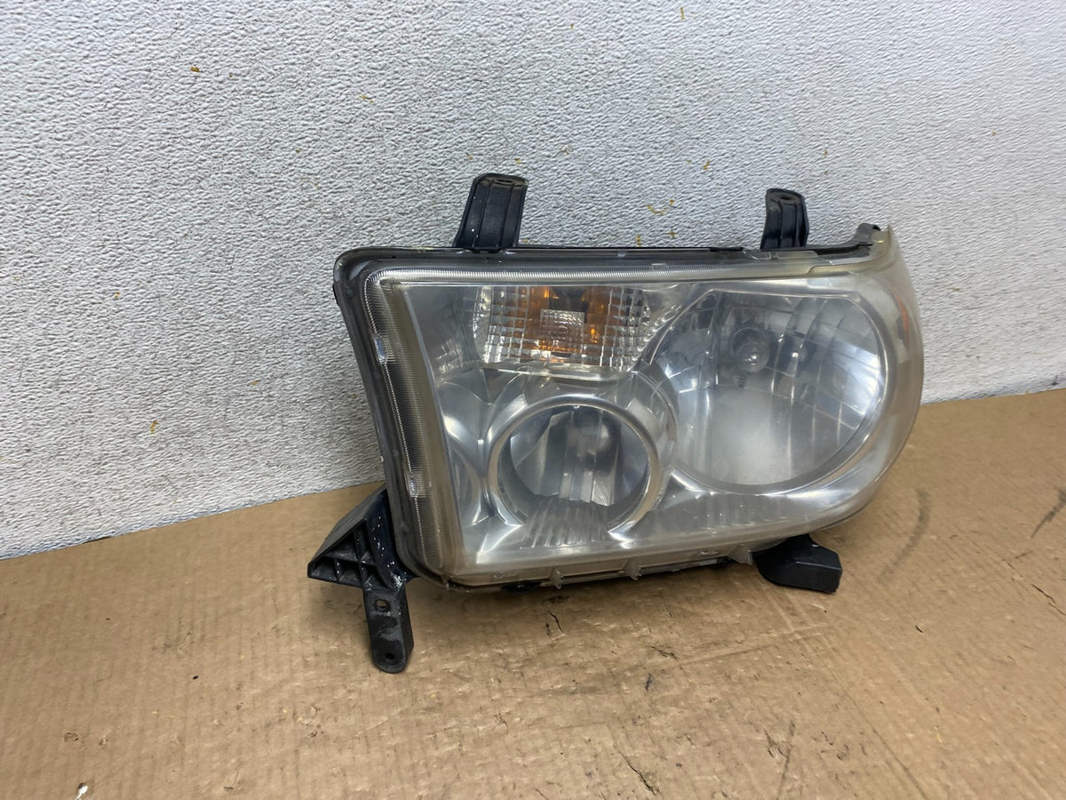 2007 to 2014 Toyota Sequoia Tundra Left Driver LH Headlight Halogen AI8181 DW2