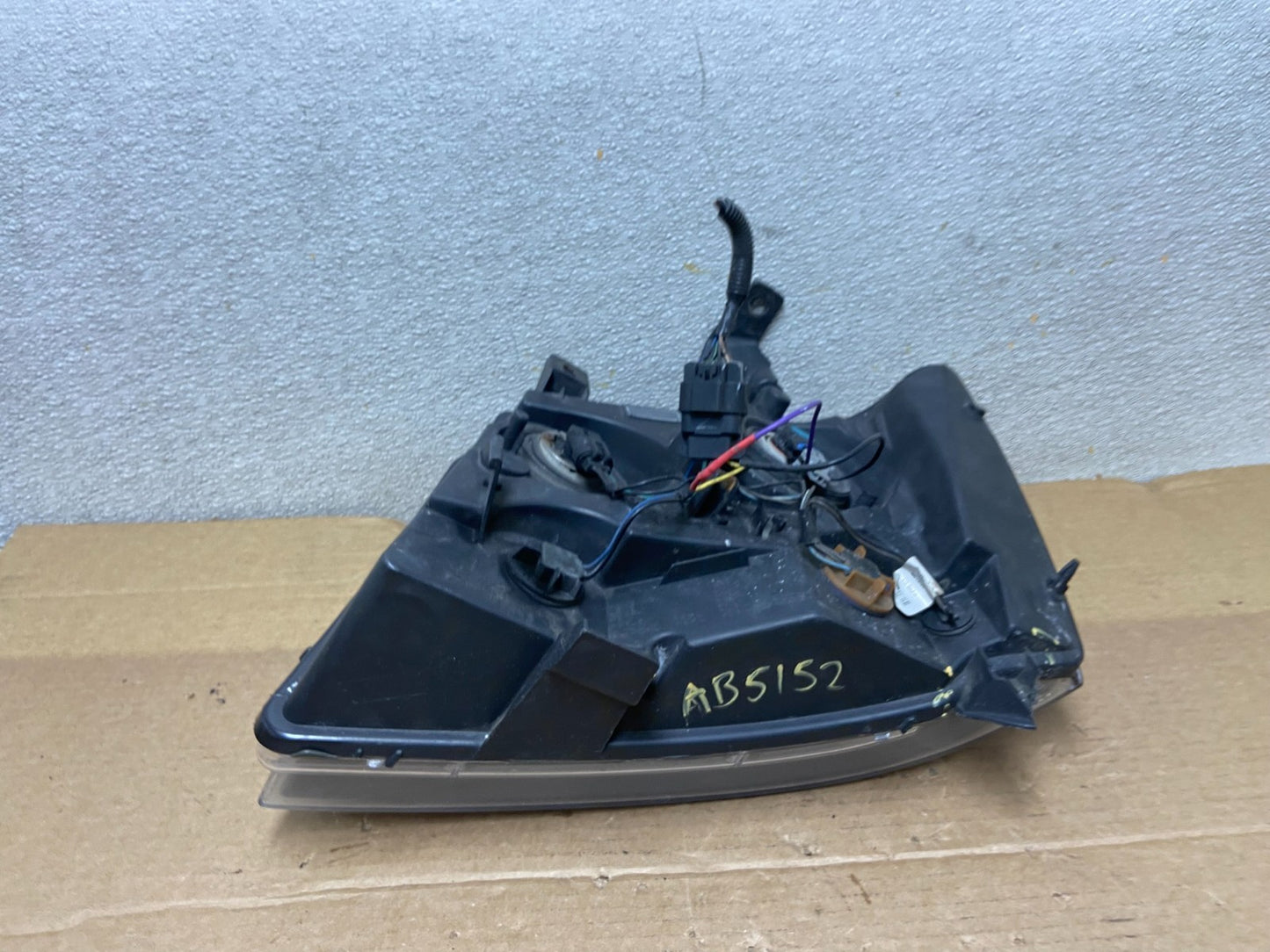 2007 to 2013 Chevrolet Suburban Tahoe Right Passenger RH Headlight Oem AB5152 DW6