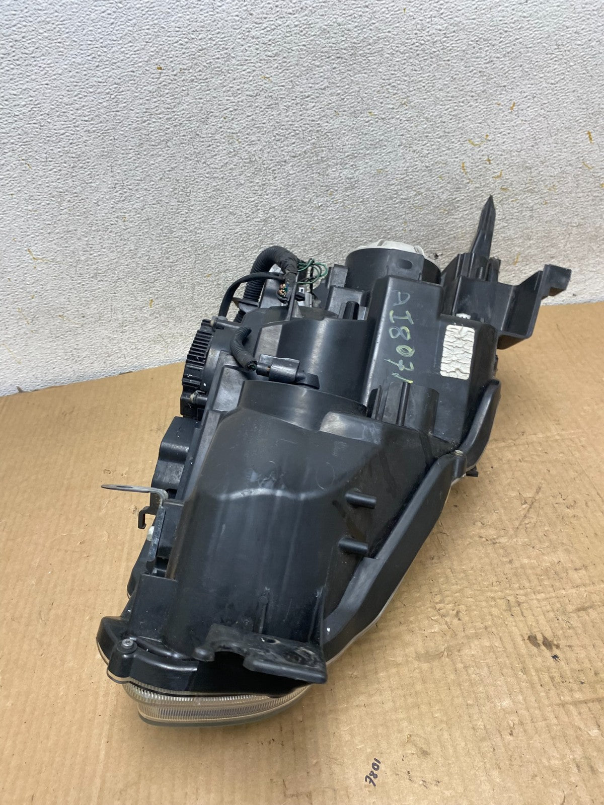 2009 - 2014 Nissan Maxima Headlight Left Driver Side Xenon HID AI8071 DW5