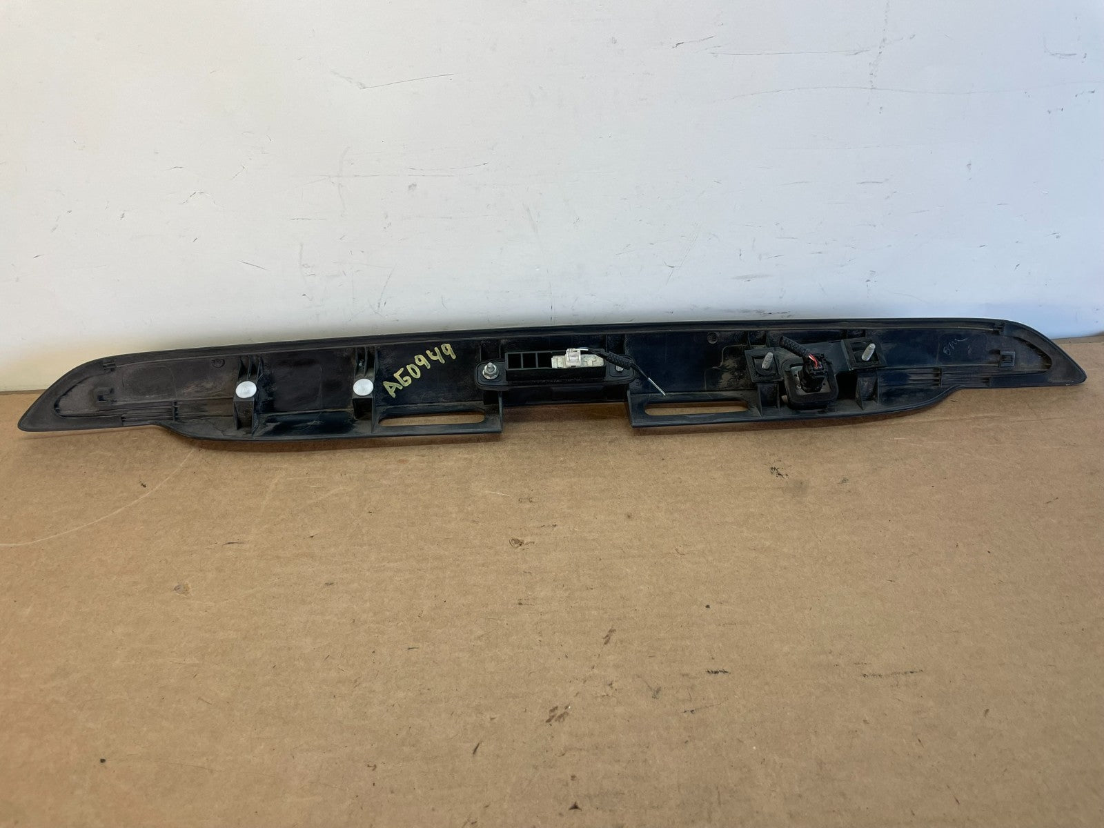 2011 to 2014 Toyota Sienna Rear Liftgate Tailgate Back View Camera AG0949 DG3