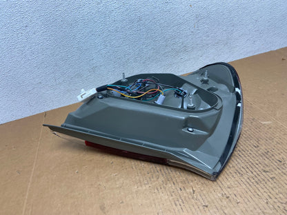 2005 to 2006 Toyota Camry Tail Light Right Passenger Side AE0254 LK4
