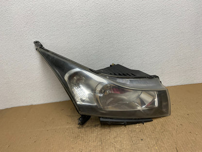 2011 to 2015 Chevrolet Cruze Halogen Right Passenger Rh Headlight Oem AB8530 DW0