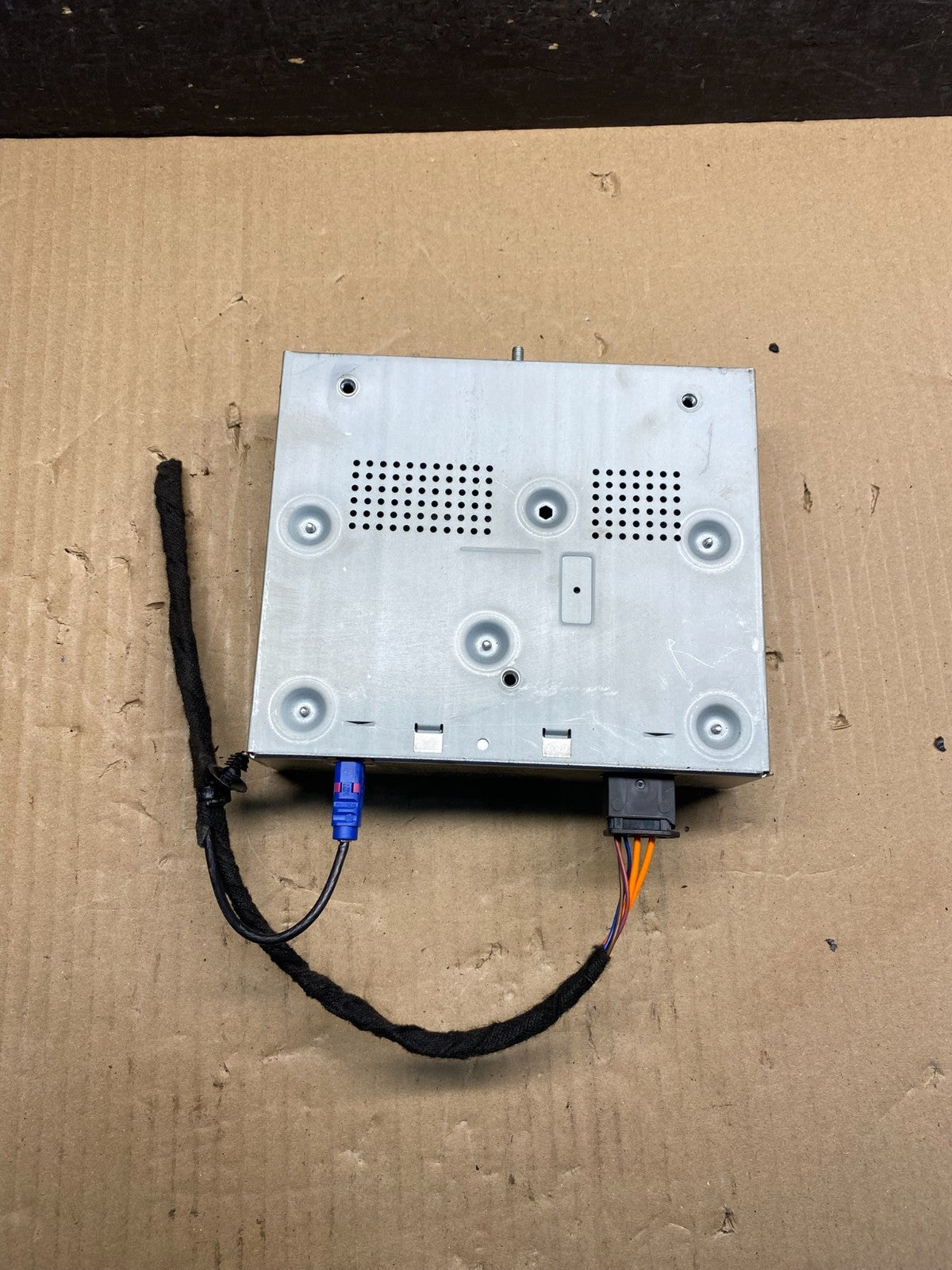 2014–2019 Mercedes CLA45 GLA45 Satellite Radio Receiver Control Module AI7250 DG1