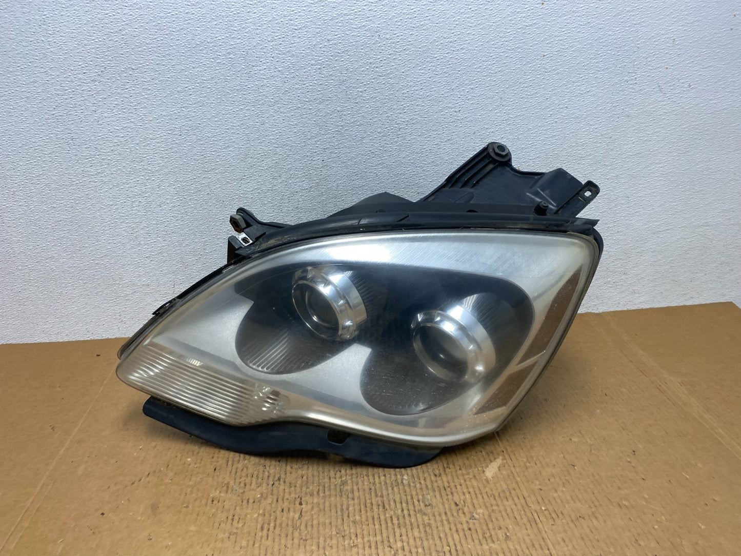 2007-2012 Gmc Acadia Xenon HID Headlight Left Driver LH Side AE1443 DW0