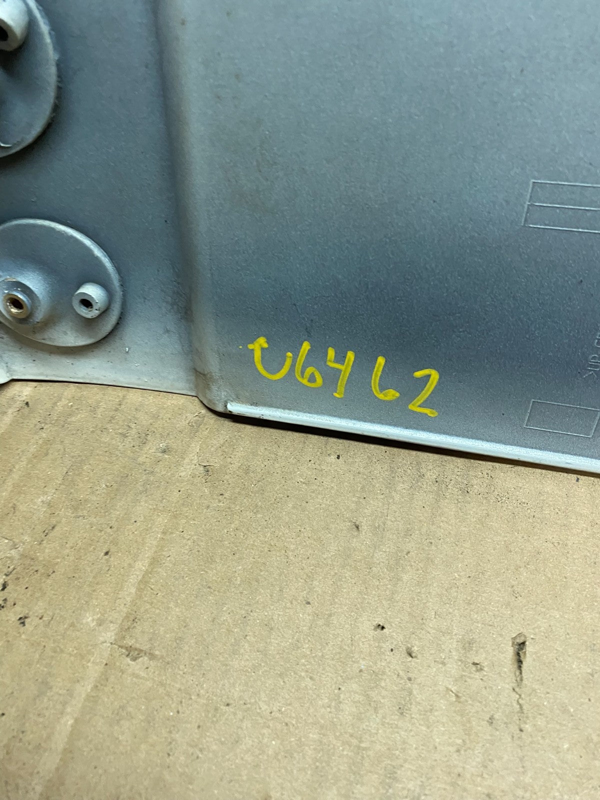 2000 to 2006 BMW X5 Trunk Hatch Spoiler OEM U6462 DG13