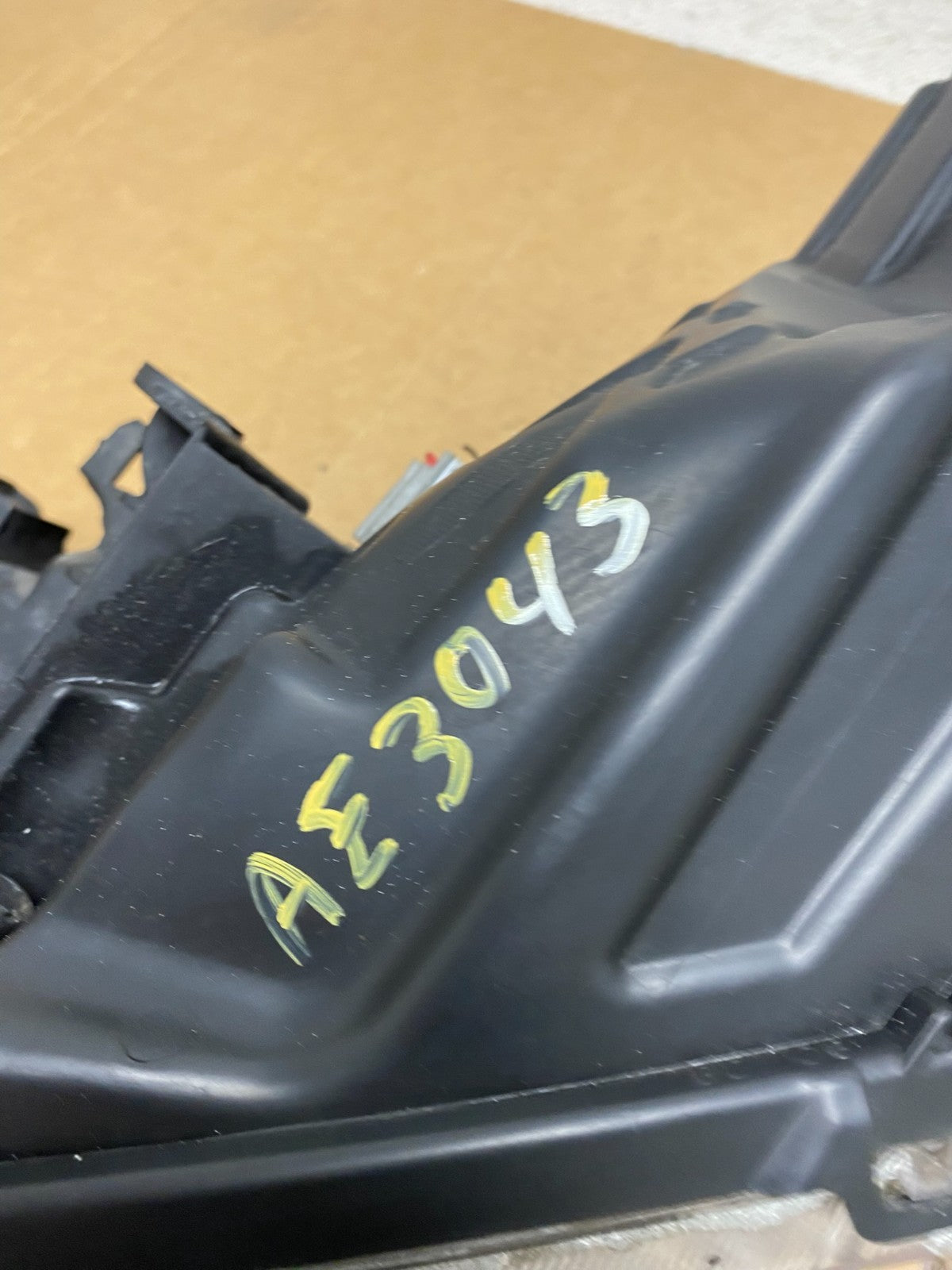 2014 2015 2016 Nissan Versa Note Right Passenger RH Side Headlight AE3043 DW10