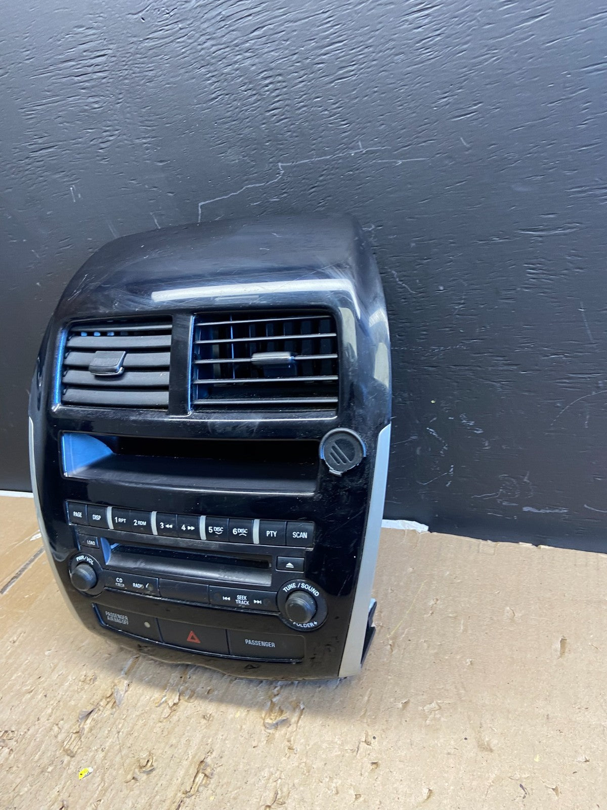 2011 to  2014 Mitsubishi Outlander Sport Center Radio AM/FM Air Vent ab5867 DG1