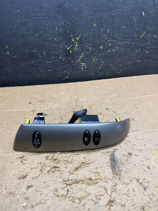 2004 to 2010 Toyota Sienna Left Side Climate Switches Bezel Trim OEM x1452 DG0