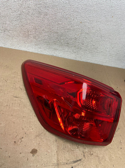 2017 - 2020 Nissan Pathfinder Left Driver LH Tail light AG5340 DW DW2