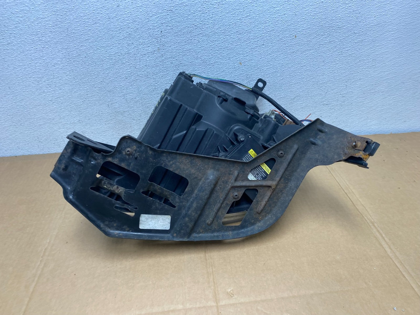 2005 - 2007 Mercury Montego Right Passenger Side Headlight Xenon HID AD0713 DW8