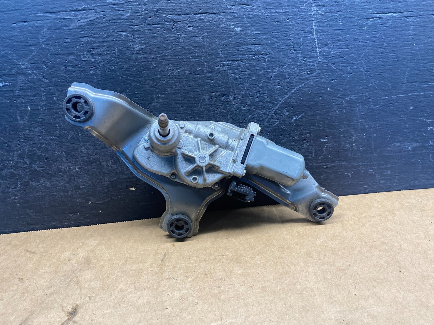 2012 to 2017 Mazda 5 Windshield Rear Wiper Motor AD7427 DG0