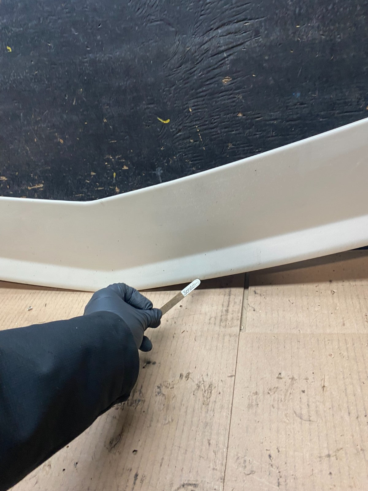 2003 to 2007 Cadillac CTS Trunk Spoiler Wing White OEM W2492 DG6