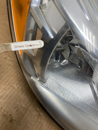 2013 - 2016 Ford Escape Headlight Right Passenger RH Side Halogen AI6964 DW4