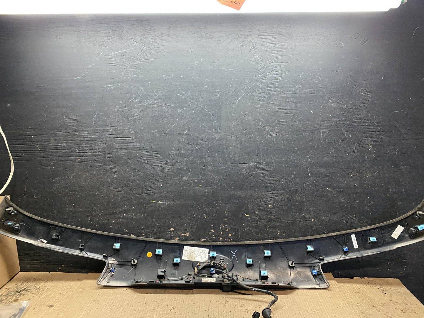 2016 to 2020 Kia Sorento Rear Trunk Liftgate Camera Cover Panel Oem X8248 DG7