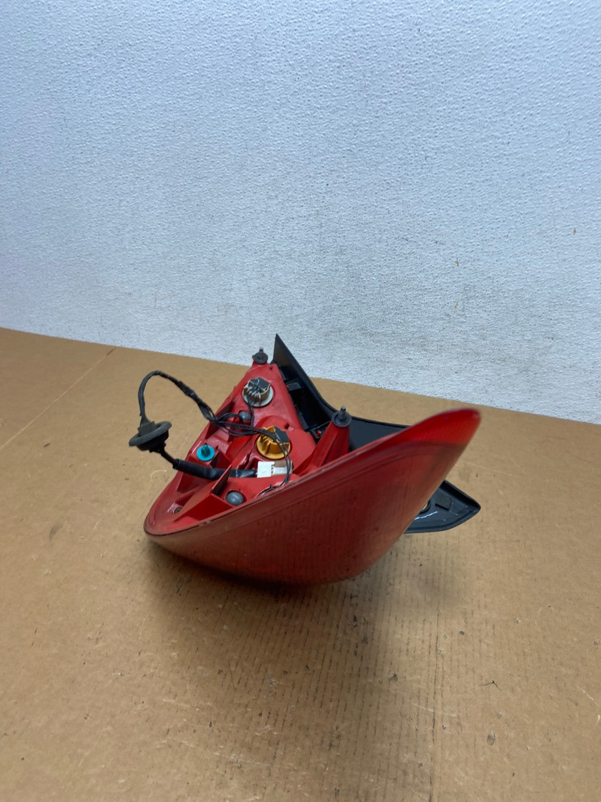 2007 - 2012 Nissan Versa Hatchback Left Driver Side Lh Tail Light AD9345 LK5