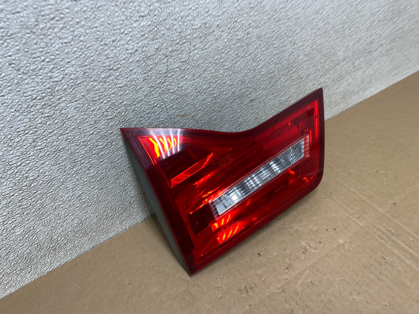 2007 2008 2009 Acura Mdx Right Passenger Rh Side Inner Tail Light T8182 DW2