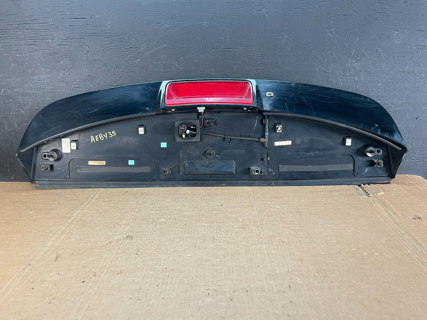 2007 to 2010 Ford Edge Rear Spoiler Wing With Brake Light AE8435 DW6