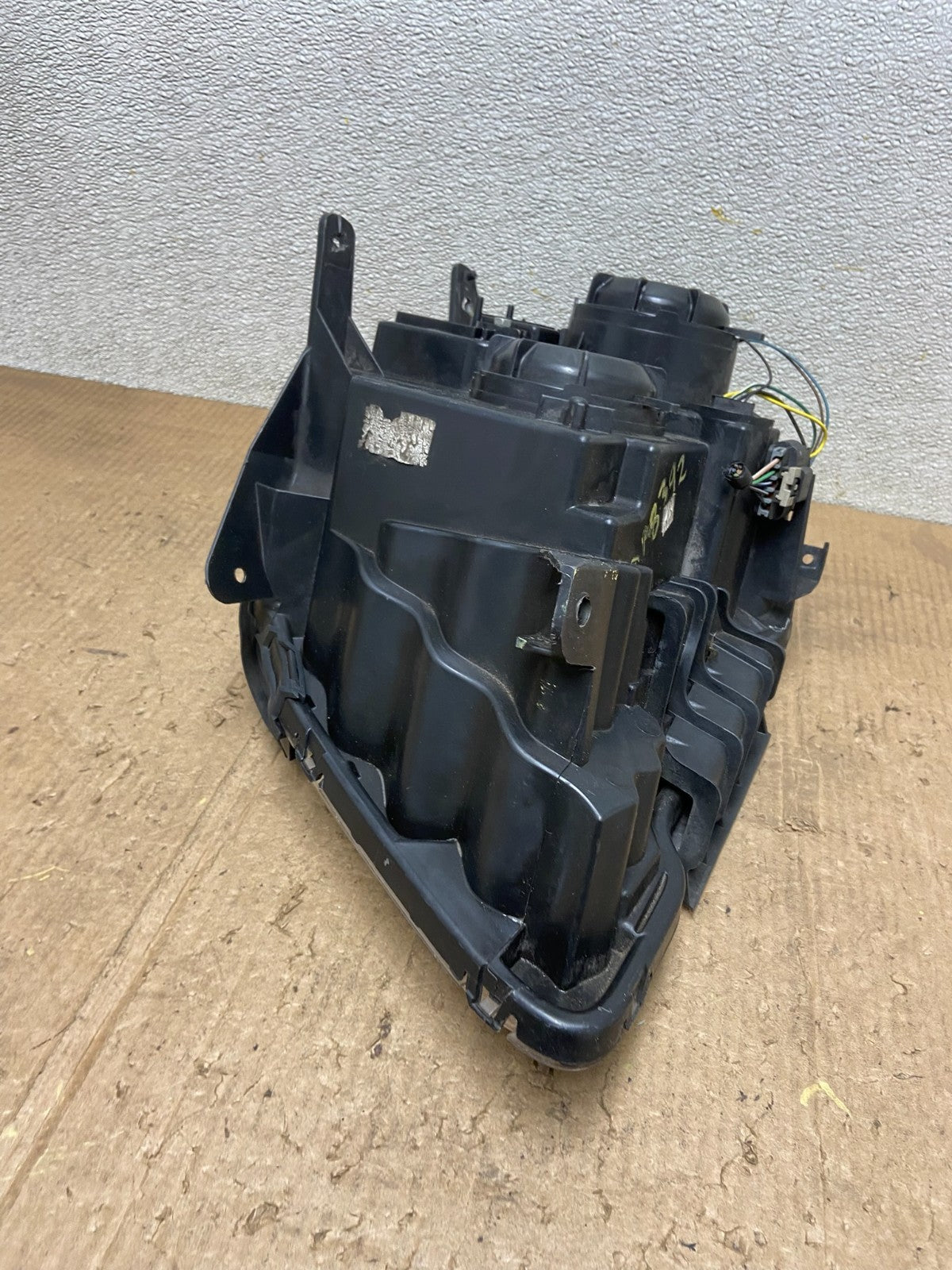 2010 to 2015 GMC Terrain Halogen Passenger Right Rh Side Headlight Oem AA8392 DW8