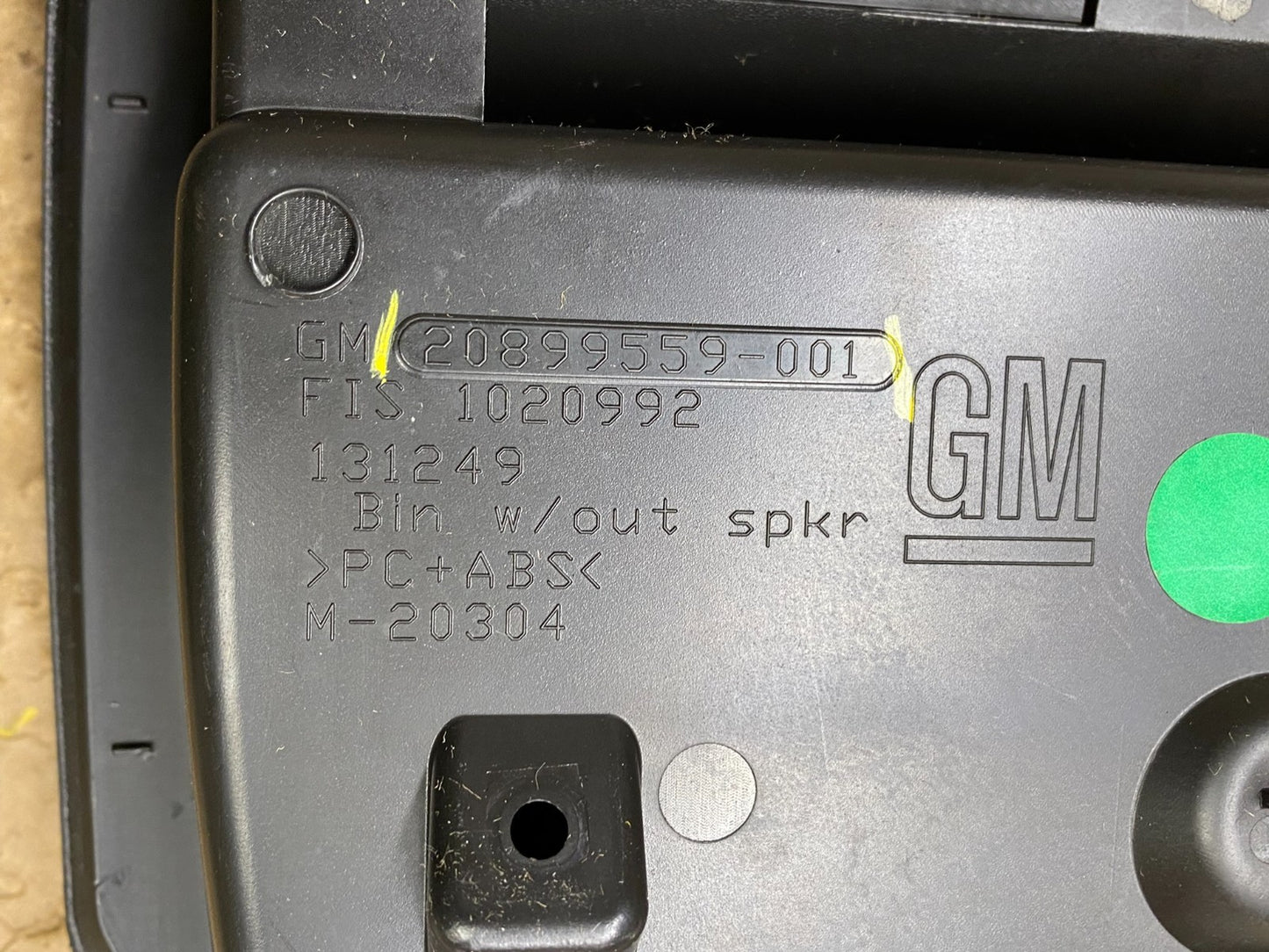 2010-2015 Chevrolet Equinox Center Dash Storage Compartment OEM x1557 DG6