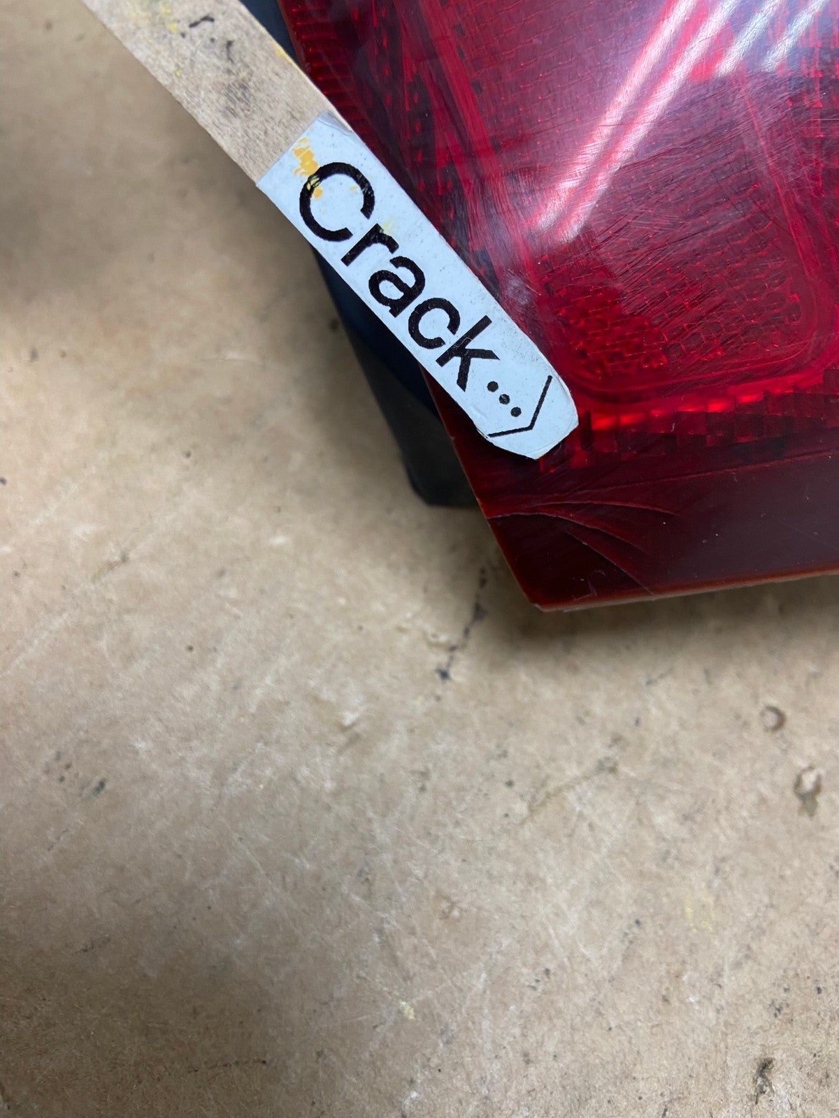 2000 2001 2002 2003 Nissan Sentra Left Driver Side Tail Light OEM AC3521 LK4