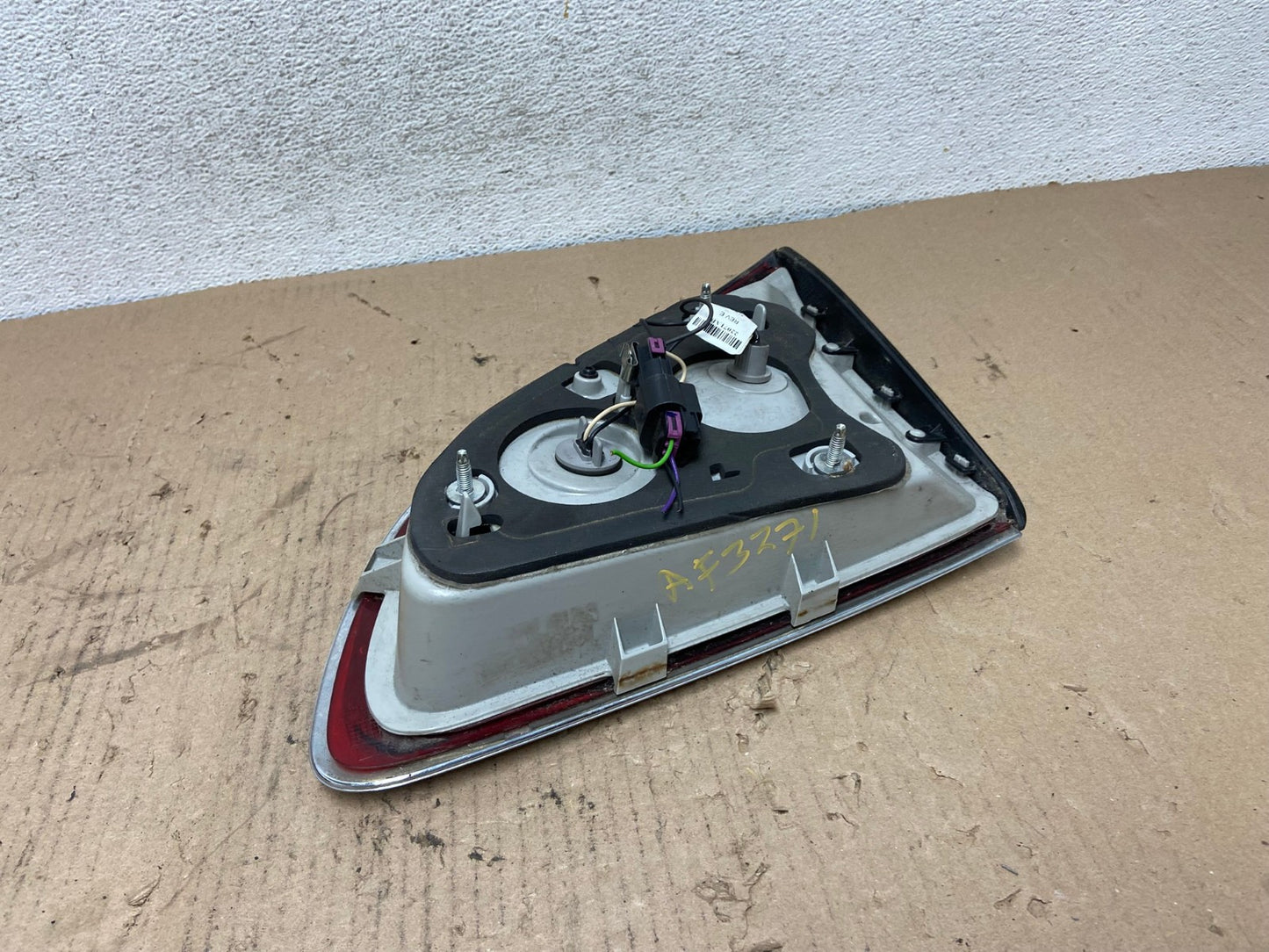 2008 - 2012 Buick Enclave Left Driver Lh Inner Tail Light AF3271 LK5