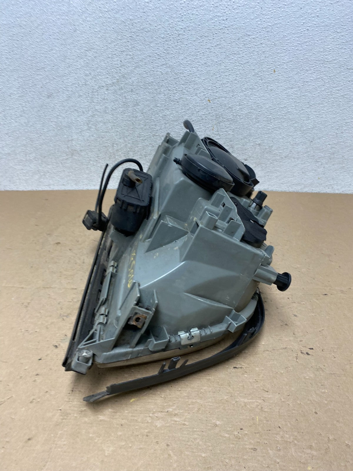 1997-1999 Mercedes W140 S320 S500 Left Driver LH Side Headlight AF5010 DG5