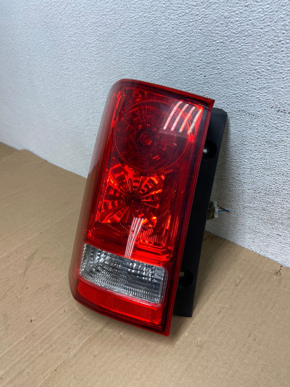 2009 to 2015 Honda Pilot Left Driver Lh Side Tail light AE8922 LK1