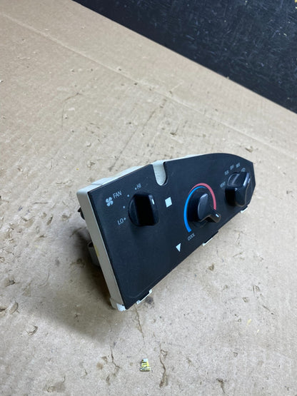2009-2014 Ford Van Econoline E150 E250 A/C Heater Climate Control AC6608 DG1