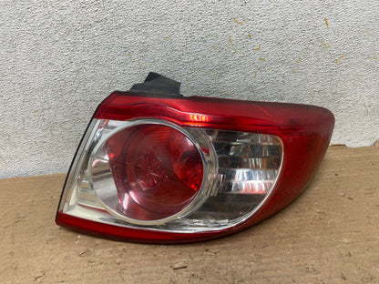 2010 to 2012 Hyundai Santa Fe Right Passenger RH Tail Light AH9261 LK0