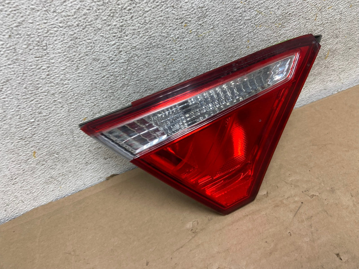 2015 - 2017 Toyota Camry Left Driver LH Side Tail Light Inner AH9415 LK2