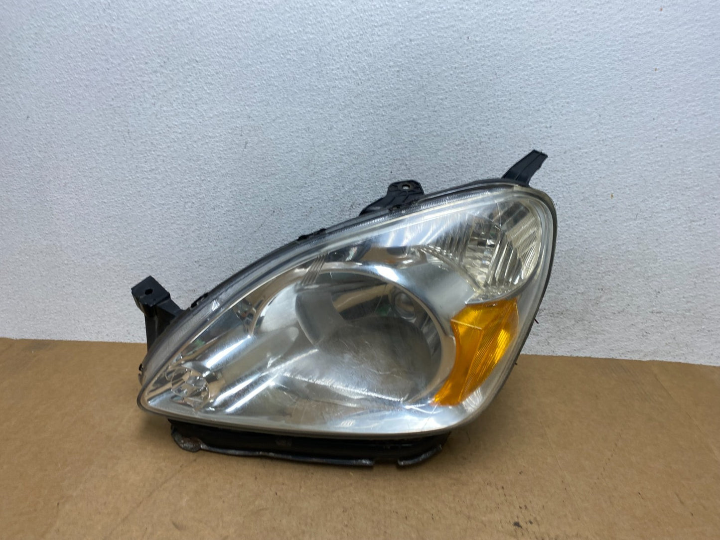 2002 to 2004 Honda Crv Cr-v Left Driver Halogen Headlight AE3162 DW0