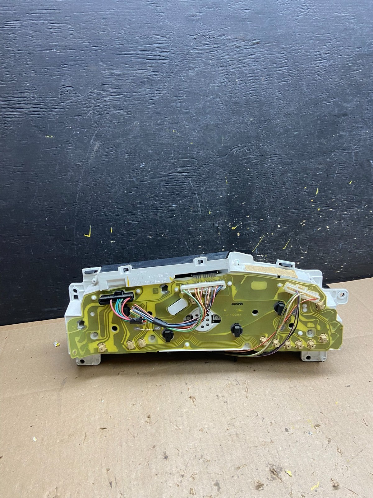 1997 to 2003 Ford E150 E250 E350 VAN Gauge Speedometer Cluster U4690 DG4