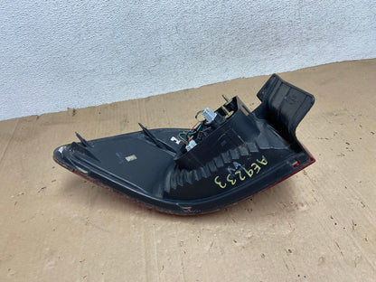 1998 to 2000 Honda Accord Sedan 4door Right RH Side Tail Light AE9233 LK5