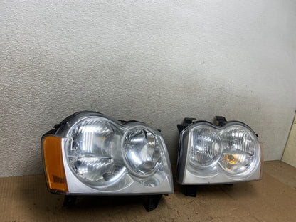2005-2007 Jeep Grand Cherokee Left+Right Halogen Headlights AA8584 DW2