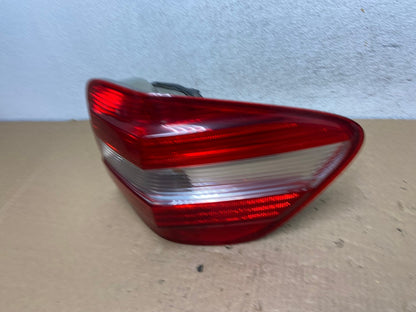 2006 - 2008 Mercedes ML 350 Ml-Class Right Passenger Tail Light AF7417 LK1